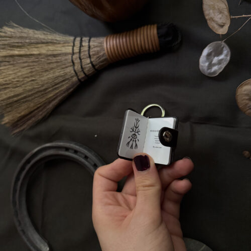 Mini-Grimoire porte-clefs - avec 9 sigils